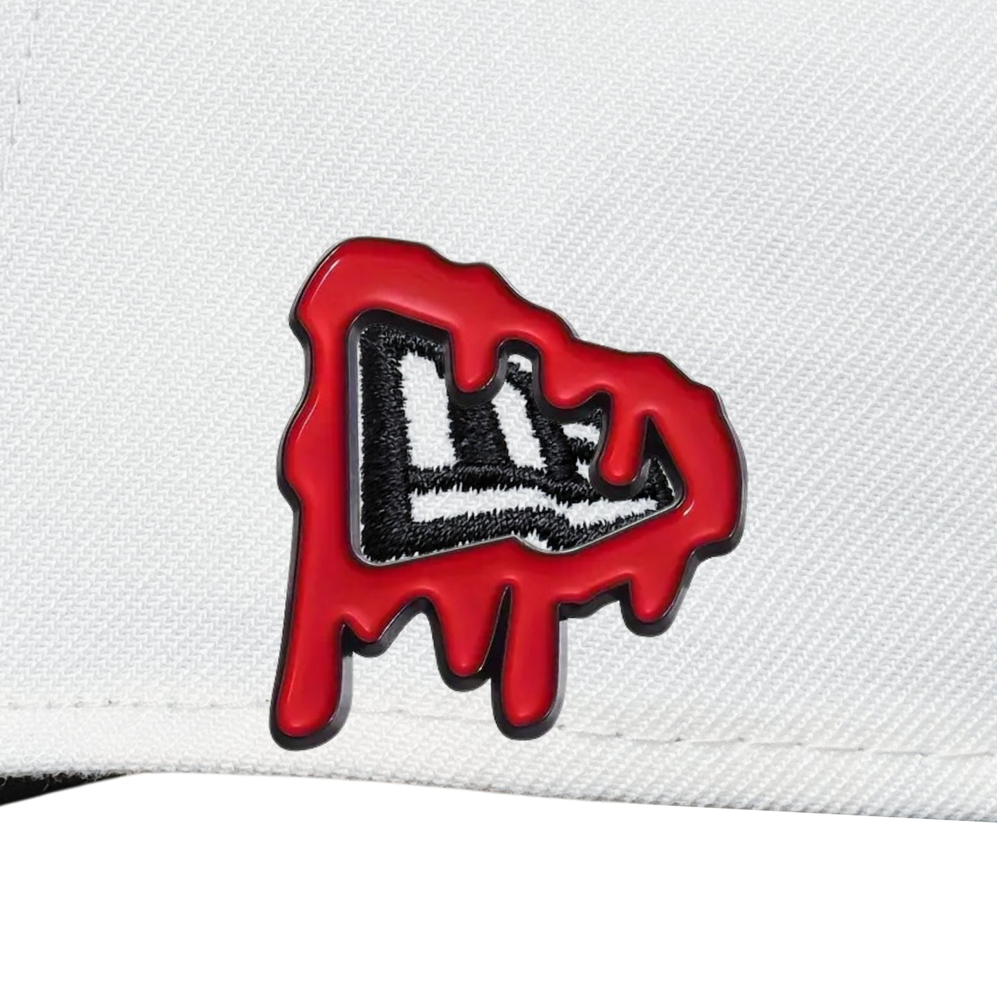 Pin metรกlico โMelted Redโ