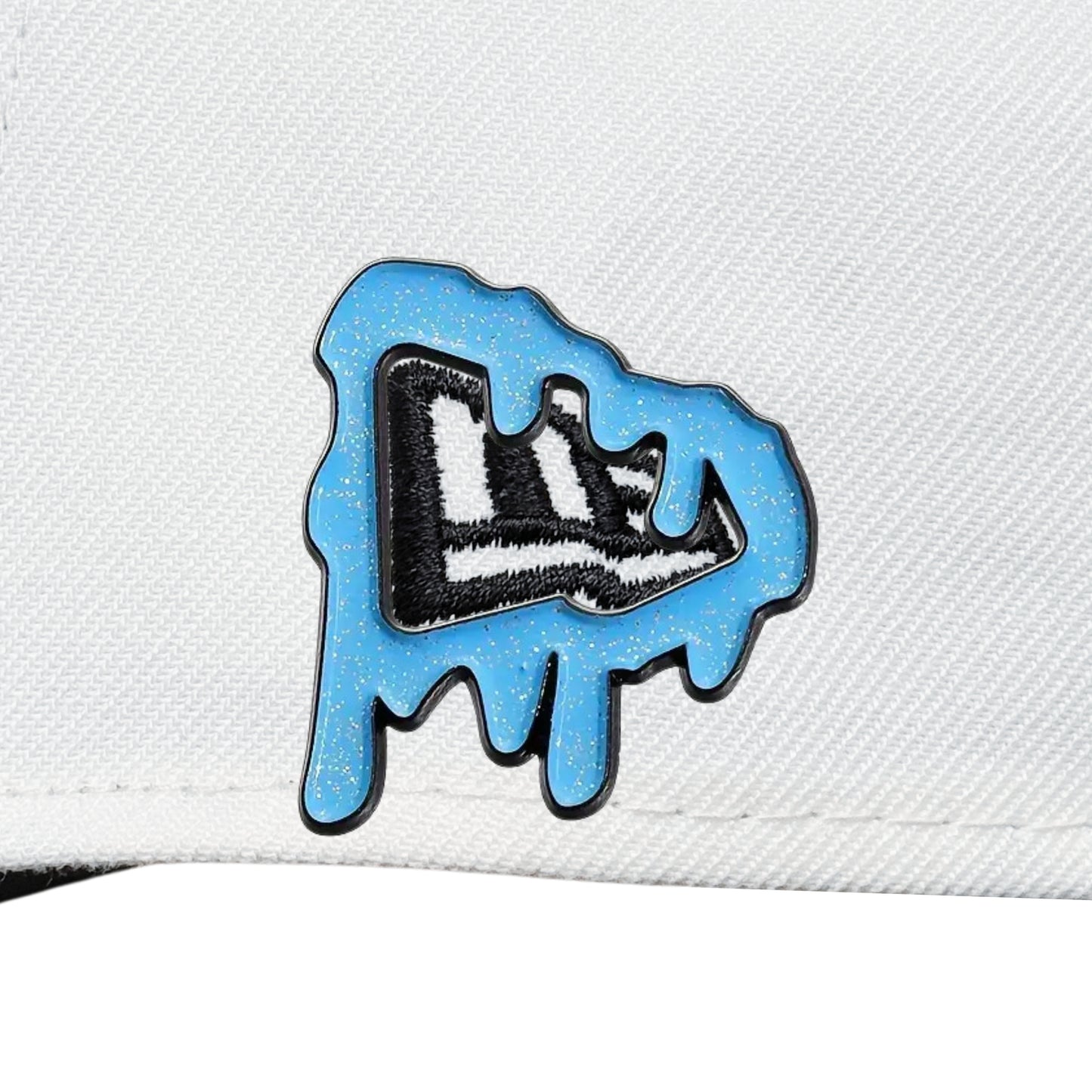 Pin metรกlico โGlossy Melted Blueโ