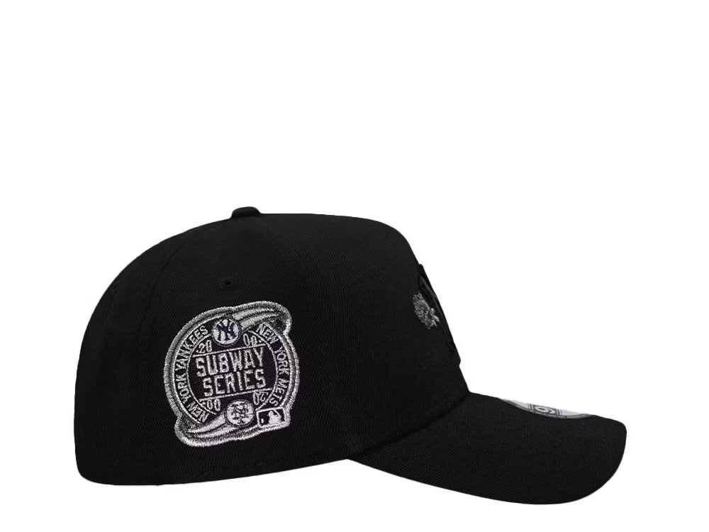 Gorra Yankees de Nueva York โBlack Chrome Roses Series 2000โ
