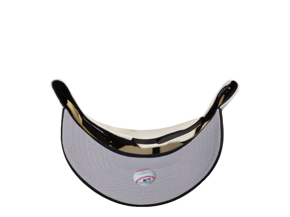 Gorra Yankees de Nueva York โMEGA Roses Series 60thโ