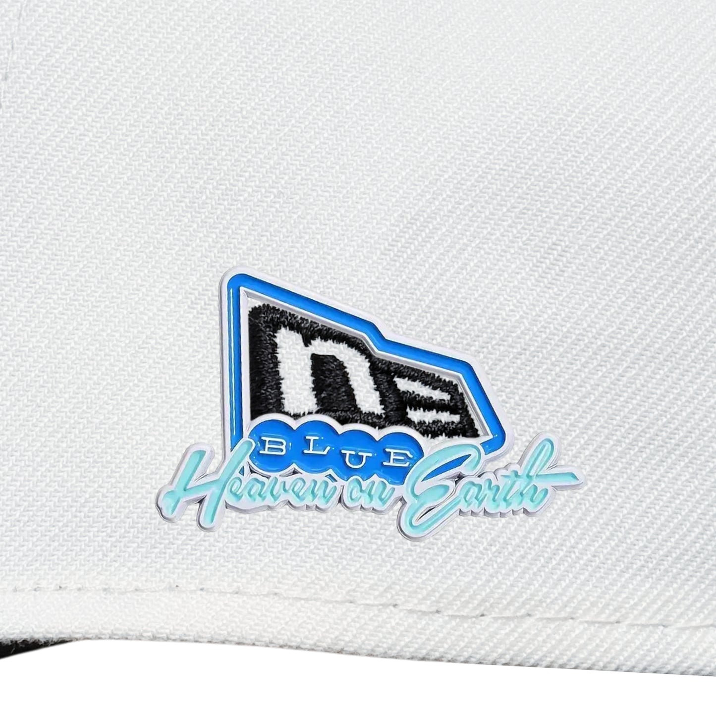 Pin metálico “Heaven on Earth”