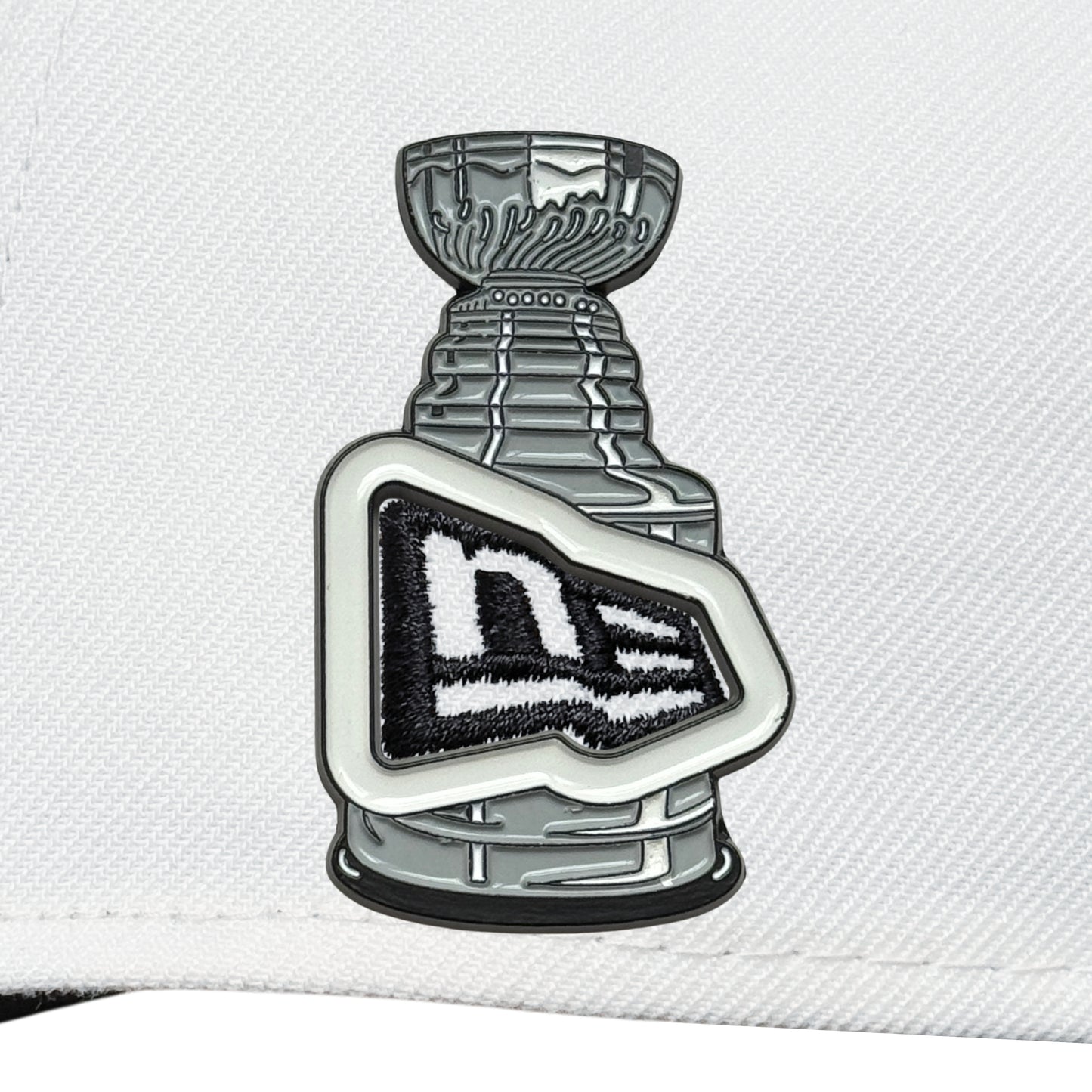 Pin metálico “Stanley Cup”