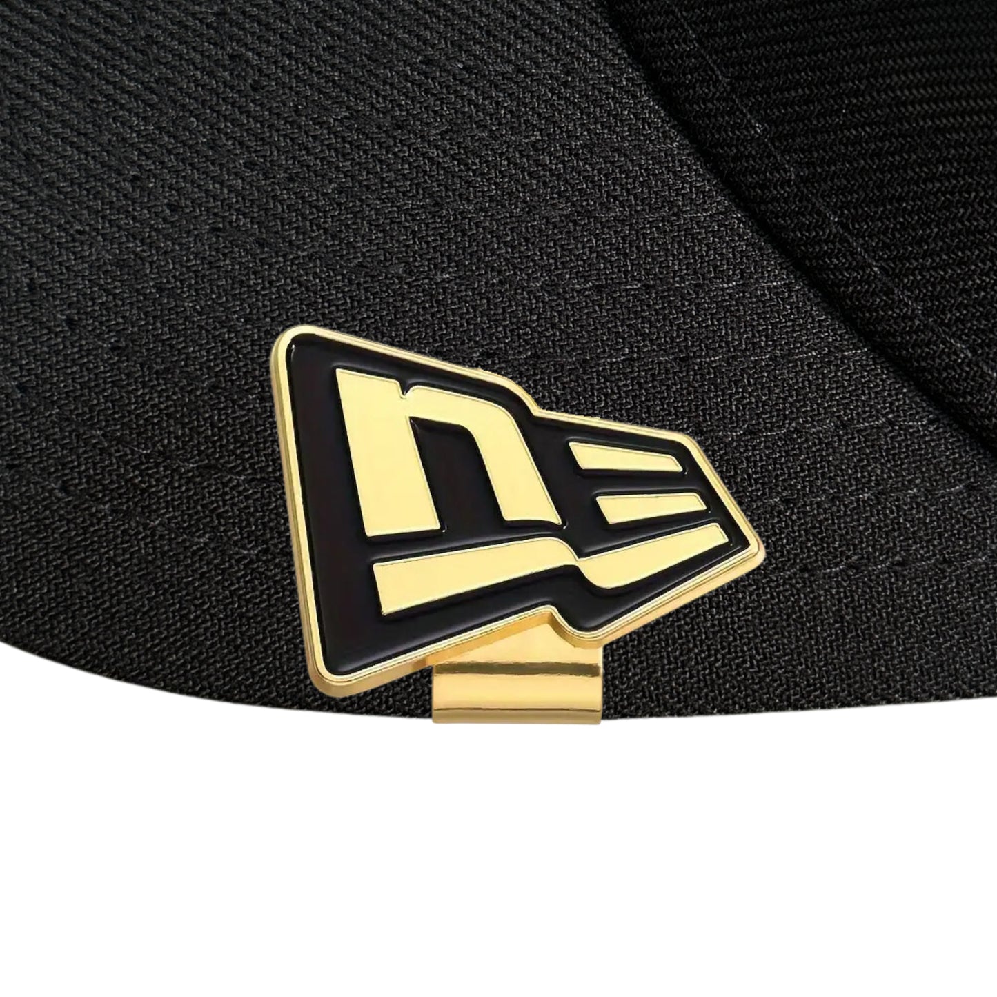 Clip metálico “New Era” BROCHE