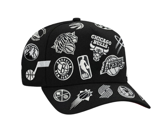 Gorra NBA “BLACK ALL OVER”