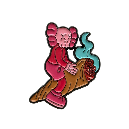 Pin metálico “Weed x Kaws”